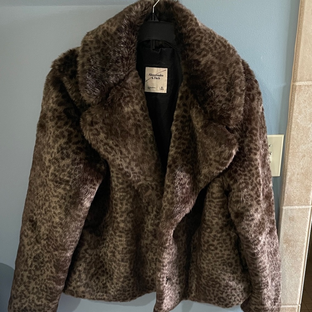 Abercrombie & Fitch Brown Leopard Faux Fur Jacket